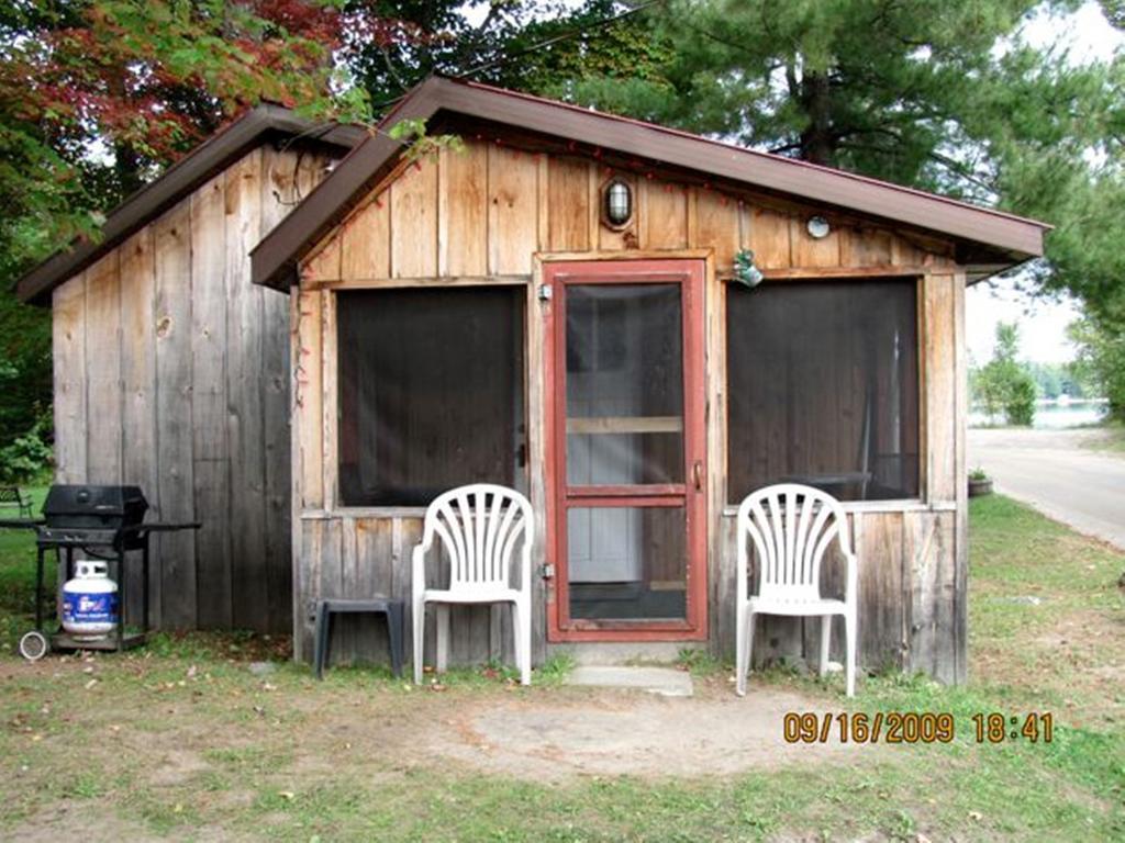Marble Lake Lodge Cloyne Zimmer foto